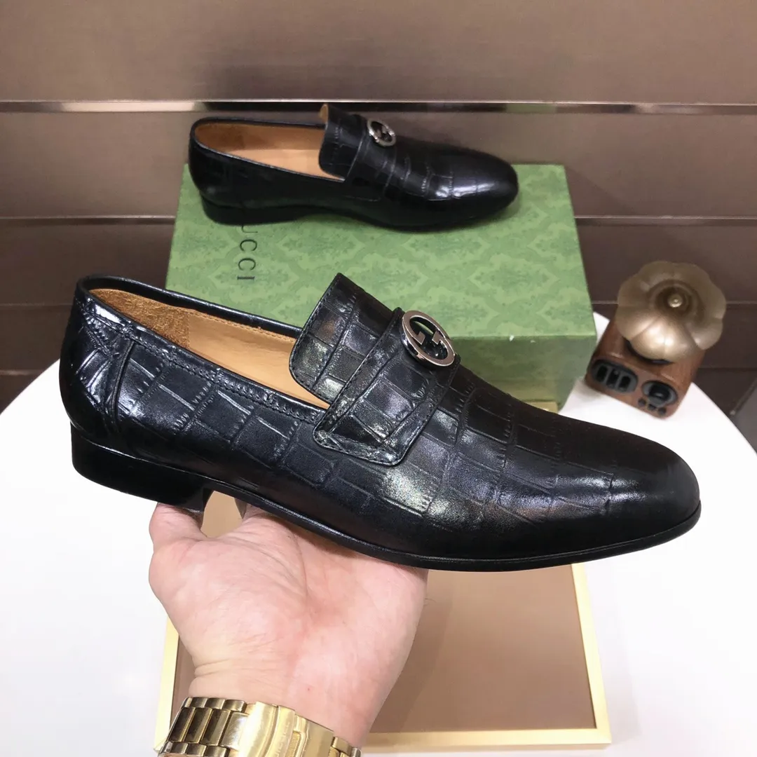Men's shoes 💰580💰[GUCCI—Gucci] The latest high-end version of Gucci. Official website new model. Available at the same time at counters, the uppers are made of original cowhide imported from Italy/matched with the original special material splicing design concept; "highlight, high-end, grade, extravagance" and exquisite workmanship (original mesh fabric) sole: original factory special outsole size (38-45) (custom-made 45 non-returnable)